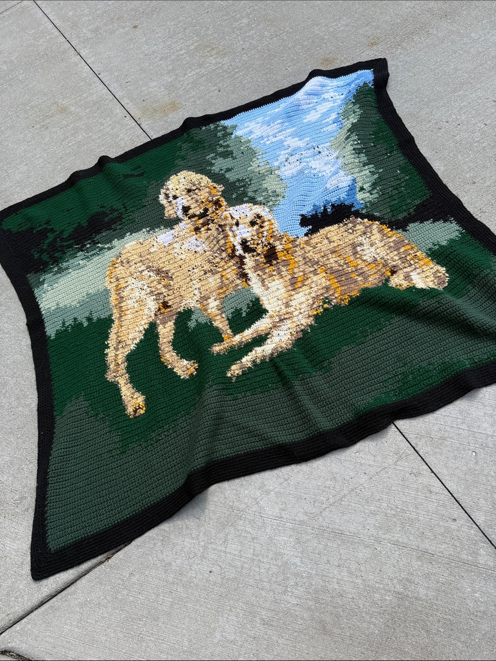 Hand Crafted GoldenRetriever  Dogs oversized Crochet Throw